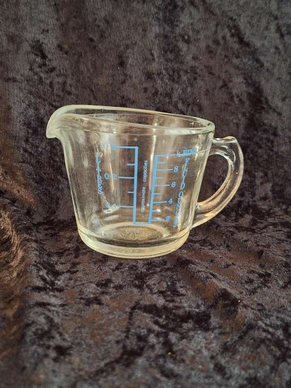 Vintage JAJ (PYREX) Made in England Glass Measuring Jug