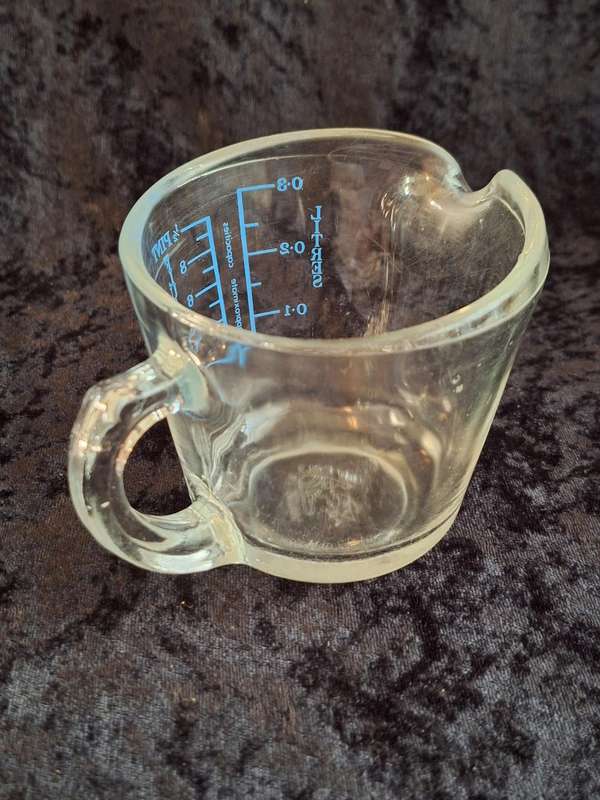 Vintage JAJ (PYREX) Made in England Glass Measuring Jug