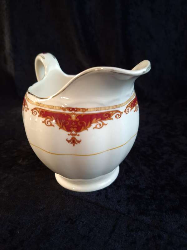 Vintage Grindley Cream Petal Jug