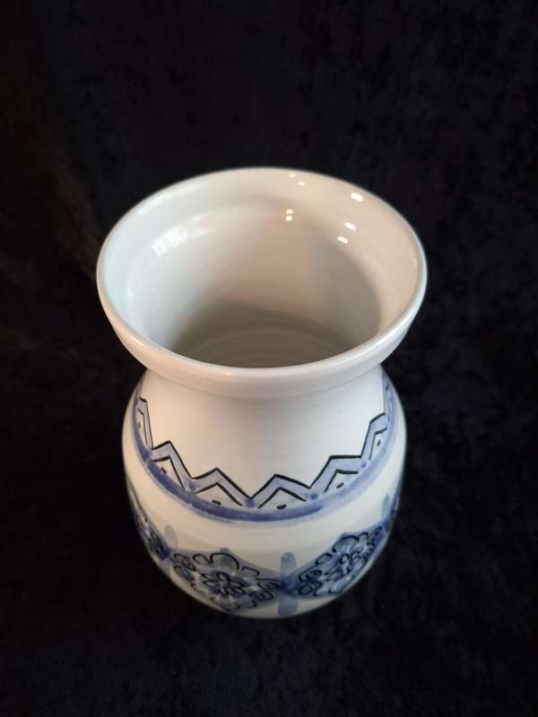 Beautiful Vintage Hand Painted Blue and White Vase