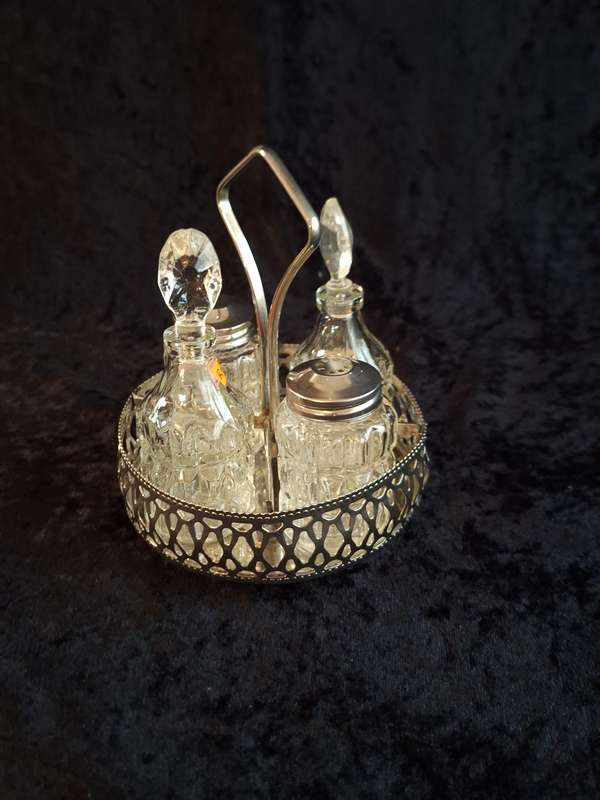 Beautiful Vintage Silver Plate and Pressed Glass Cruet set.