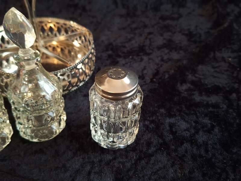 Beautiful Vintage Silver Plate and Pressed Glass Cruet set.