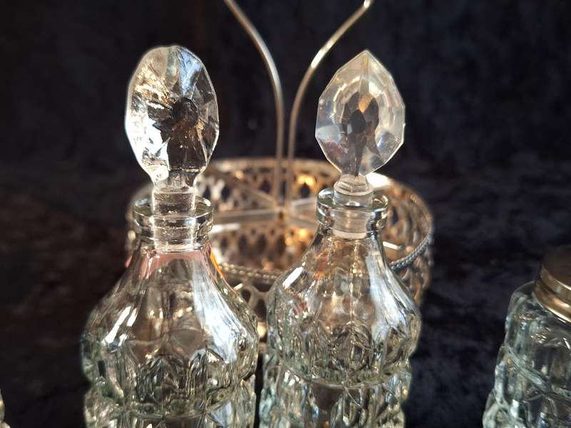 Beautiful Vintage Silver Plate and Pressed Glass Cruet set.