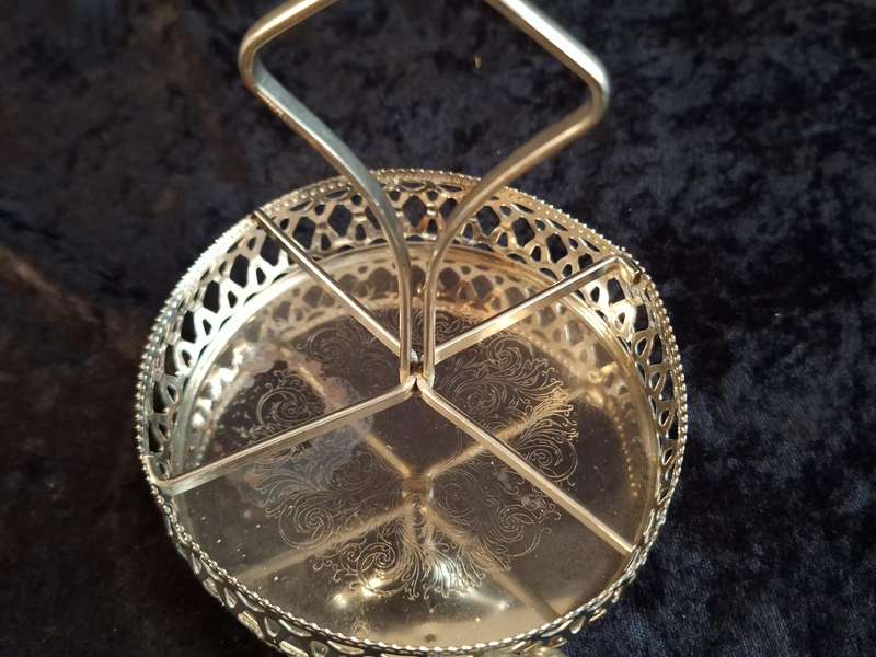 Beautiful Vintage Silver Plate and Pressed Glass Cruet set.