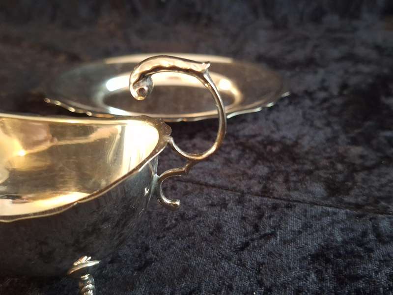 Beautiful Vintage Silver Plate Small Gravy Boat and Tray.