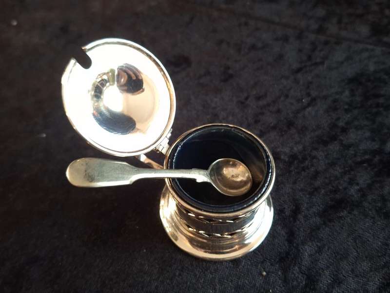 Vintage Silver Plated and Ceramic Salt with EPNS Salt Spoon.