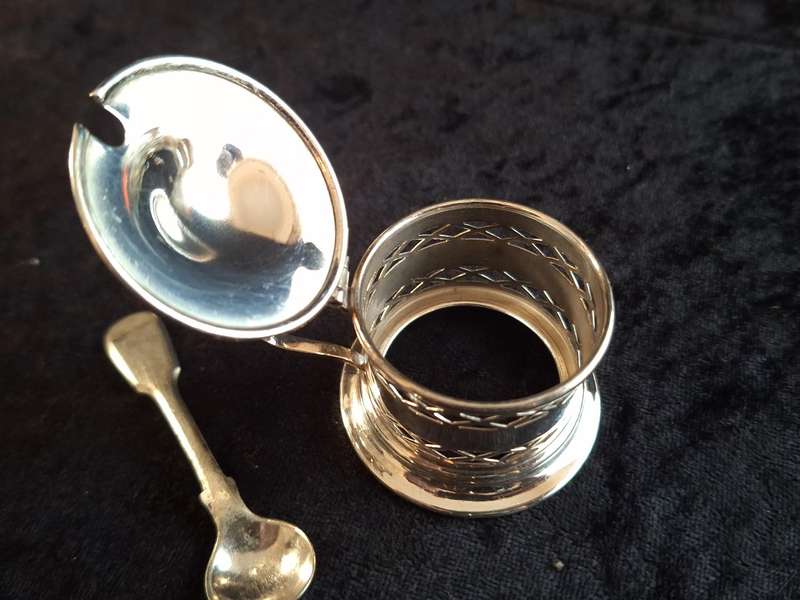 Vintage Silver Plated and Ceramic Salt with EPNS Salt Spoon.