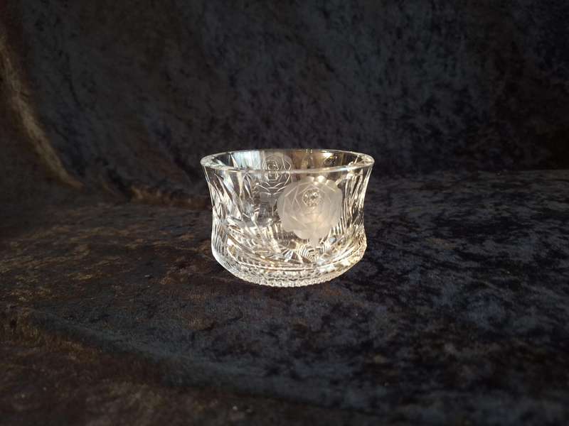Stunning Vintage Rose Cut Crystal Sweet Bowl - C.