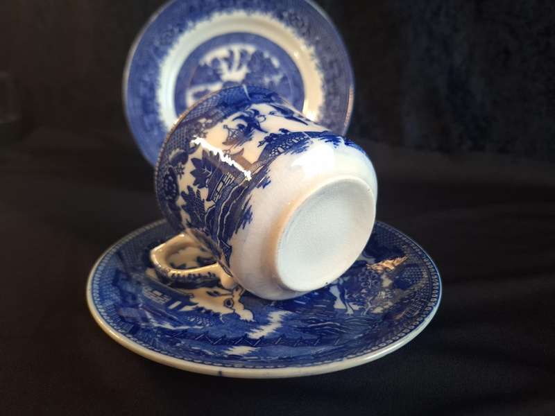 Vintage Willow Royal Venton Ware Trio - A.