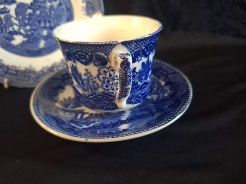 Vintage Willow Royal Venton Ware Trio - B.