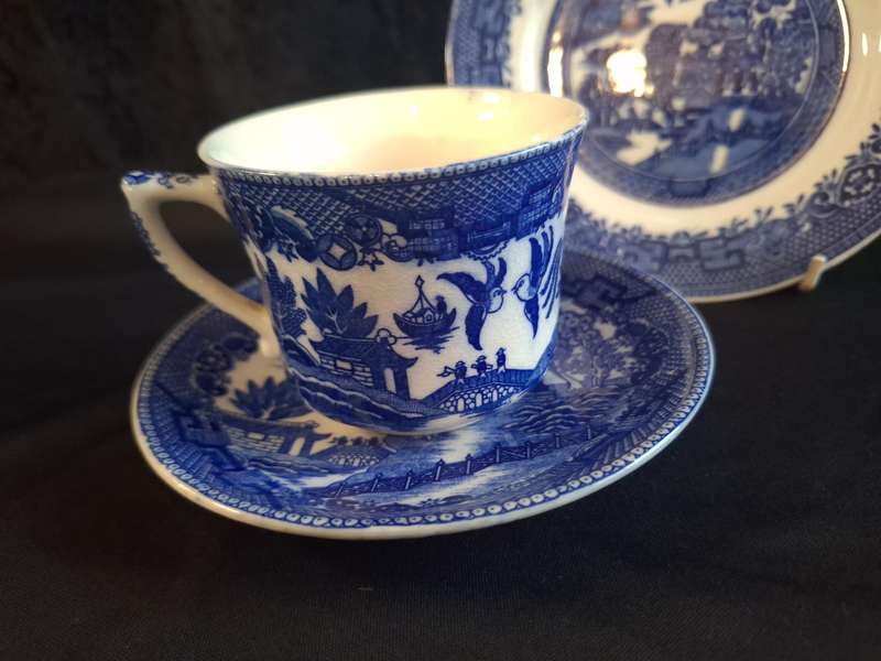 Vintage Willow Royal Venton Ware Trio - C.