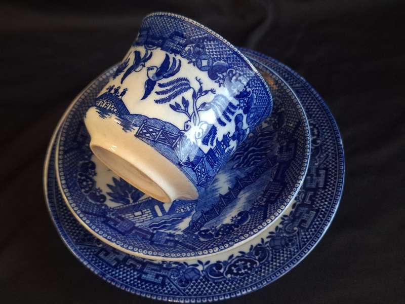 Vintage Willow Royal Venton Ware Trio - D.