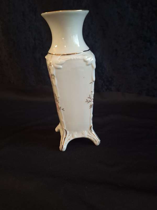 Beautiful Vintage Limoges Vase (Portugal)