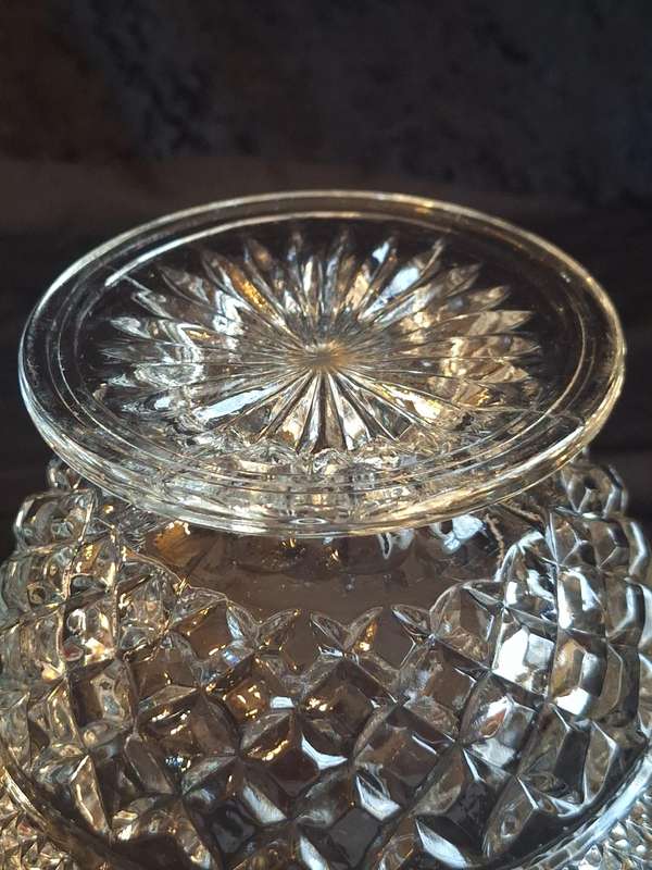 Stunning Vintage Wexford Anchor Hocking Footed Pressed Glass Candy Jar.