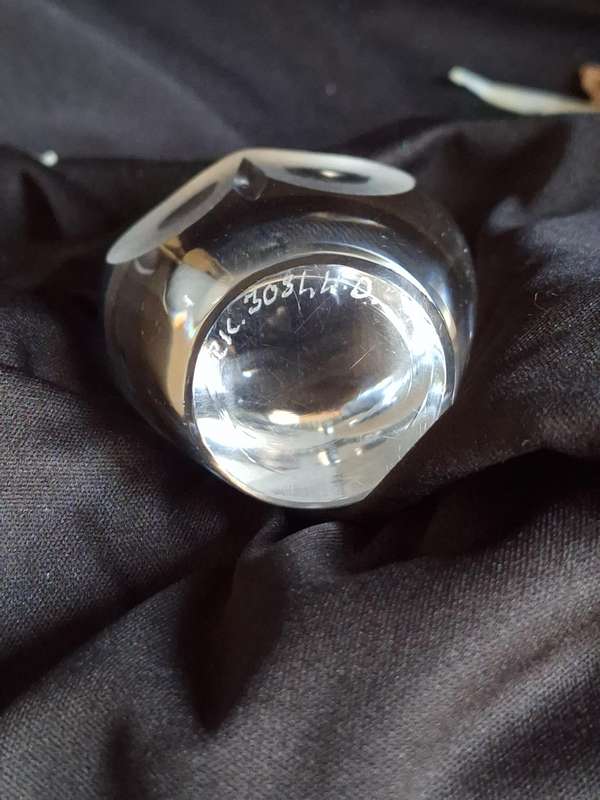 Stunning Vintage Royal Krona Crystal Owl by Swedish Artist - Hanne Dreutler.