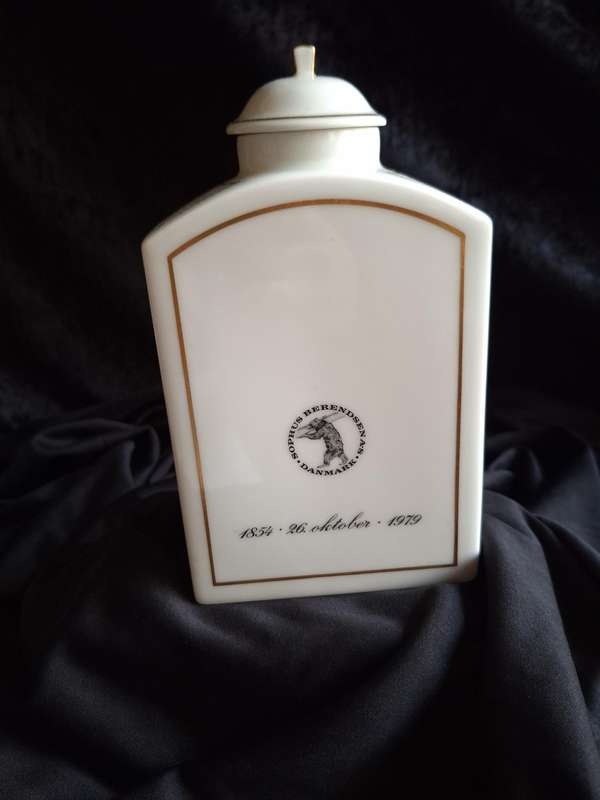 Stunning Vintage B & G Copenhagen Porcelain Tea Caddy (Sophus Barendsen)
