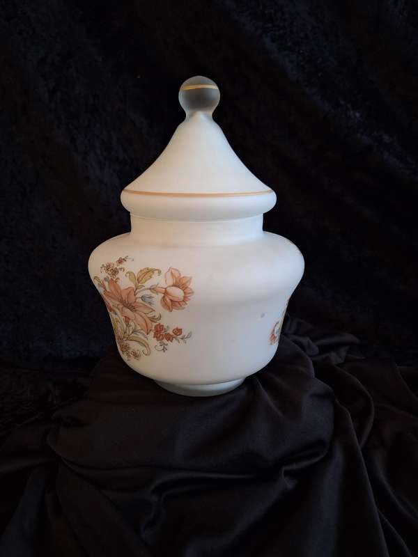 Stunning Vintage Italian Empoli Satin Glass Jar.
