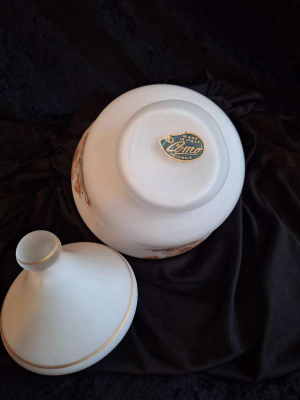 Stunning Vintage Italian Empoli Satin Glass Jar.