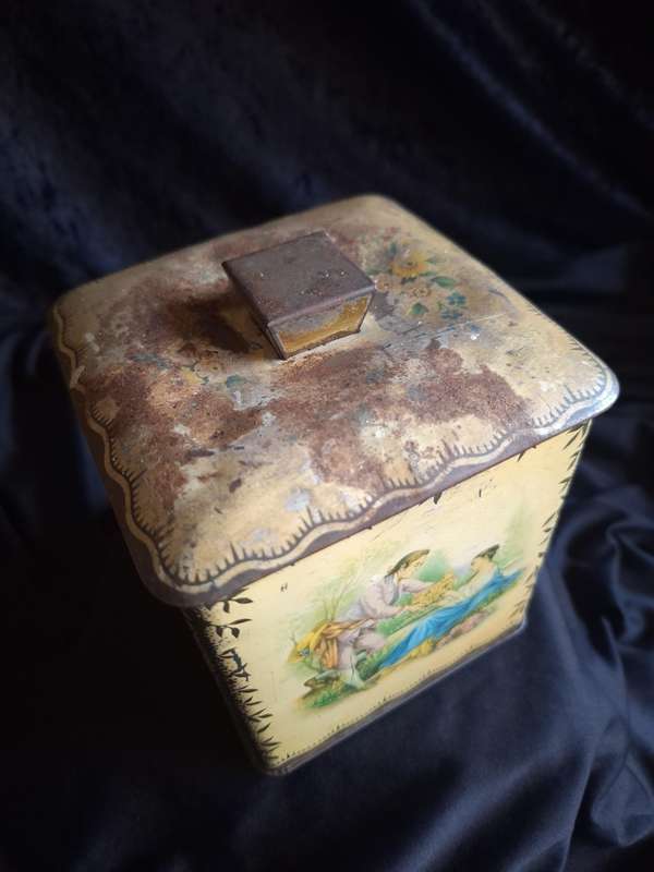 Vintage Tea Caddy Tin