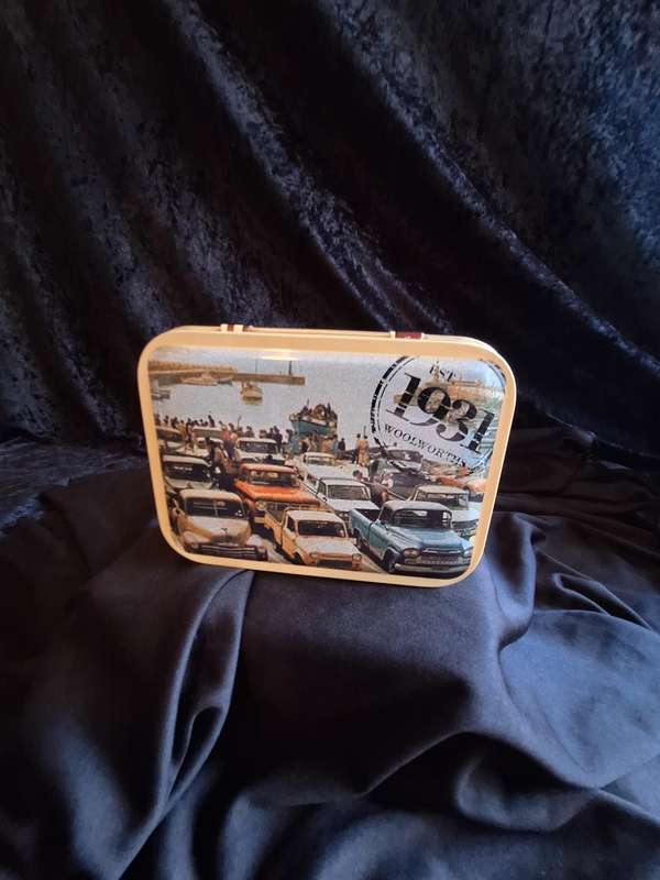 Vintage Styled Tin