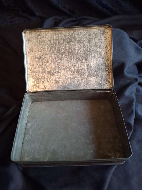 Vintage Edward Sharp Floral Toffee Tin.