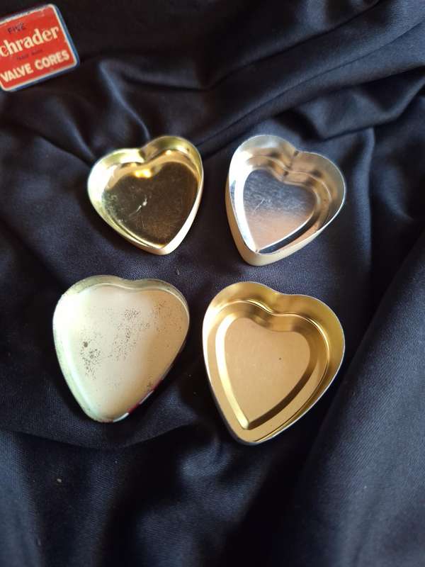 Vintage Lot of small Tins