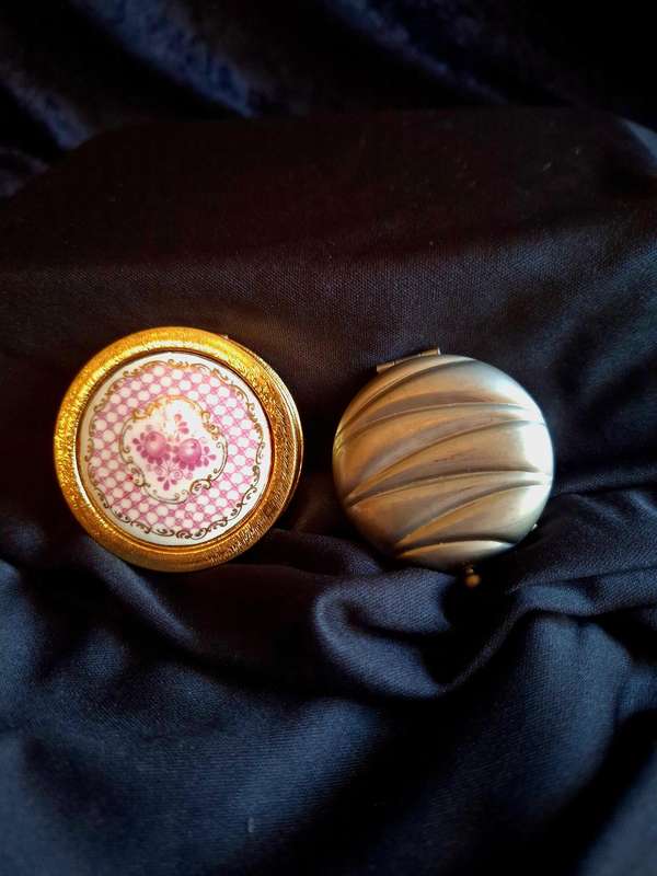 Vintage Set of Pill Boxes