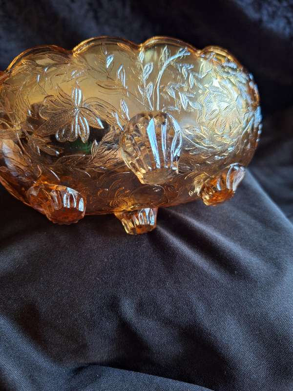 Vintage Pressed Glass Carnaval Ware Sweet Bowl.