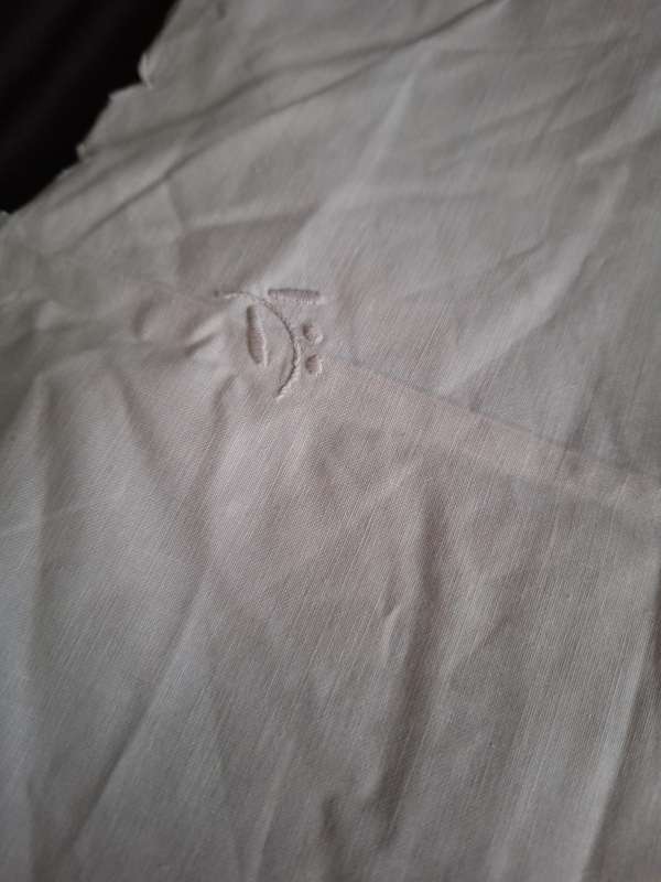 Beautiful Vintage Tea Cloth