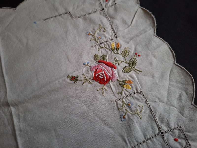 Beautiful Vintage Embroidered Tray Cloth.