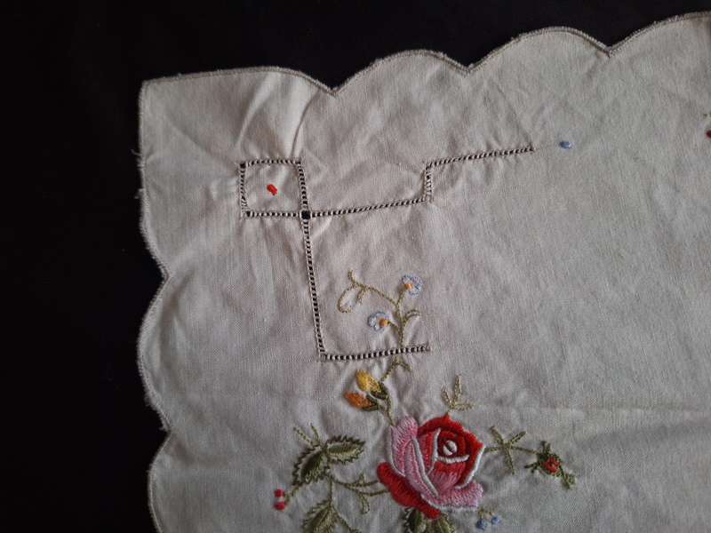 Beautiful Vintage Embroidered Tray Cloth.