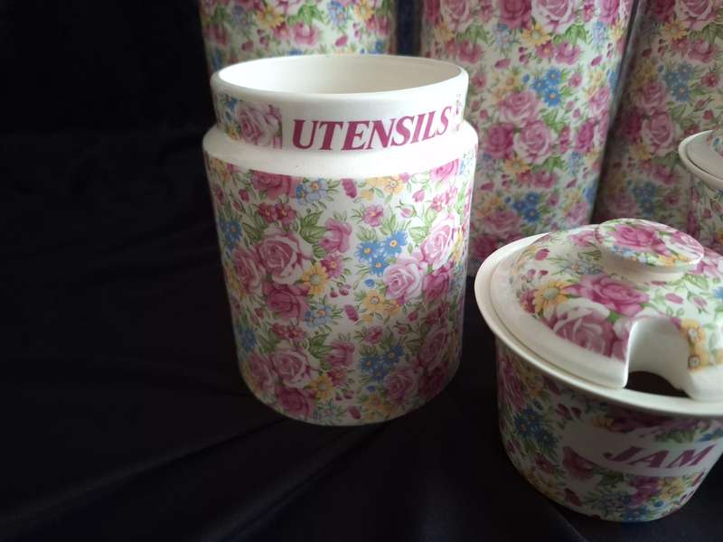 Beautiful Vintage Jones & Middlton Ltd. Ceramic Chintz Kitchen Counter Canister Set.
