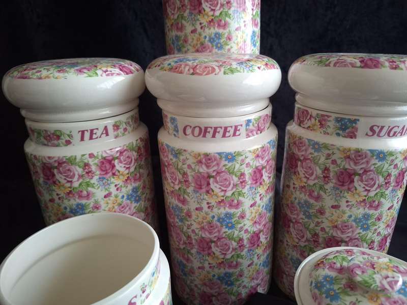 Beautiful Vintage Jones & Middlton Ltd. Ceramic Chintz Kitchen Counter Canister Set.