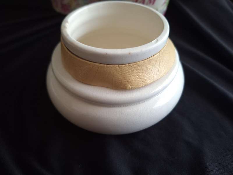 Beautiful Vintage Jones & Middlton Ltd. Ceramic Chintz Kitchen Counter Canister Set.