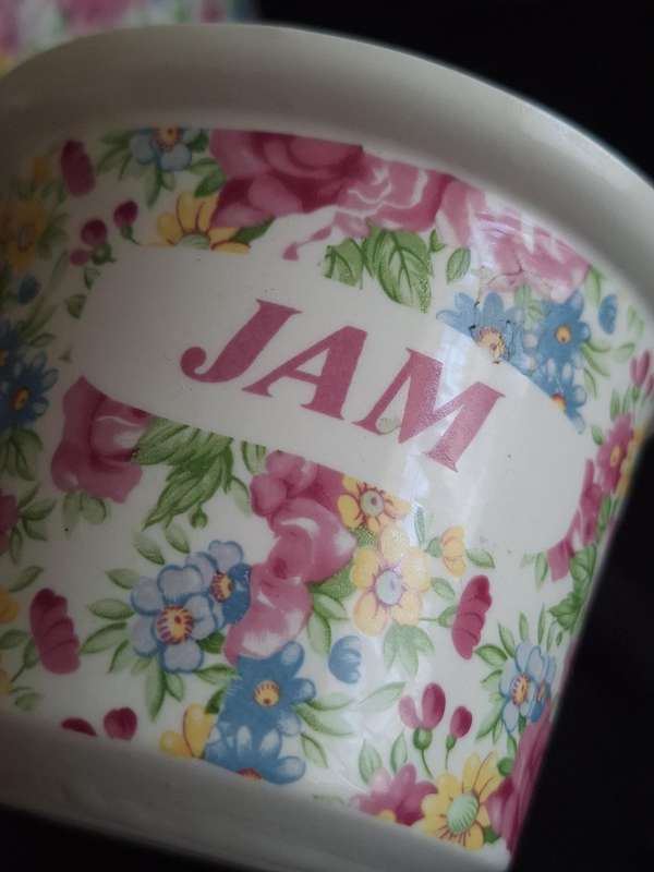 Beautiful Vintage Jones & Middlton Ltd. Ceramic Chintz Kitchen Counter Canister Set.