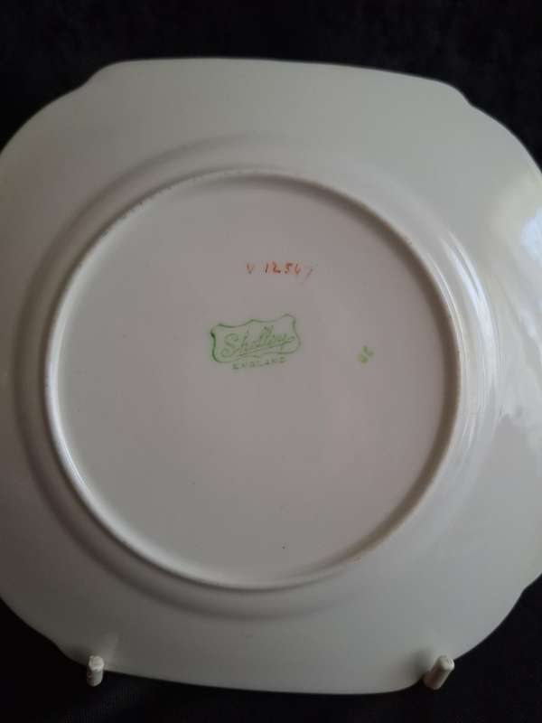 Stunning Art-Deco 1920's Shelley Small Plate - Reg. No: 771299/12547/E - A