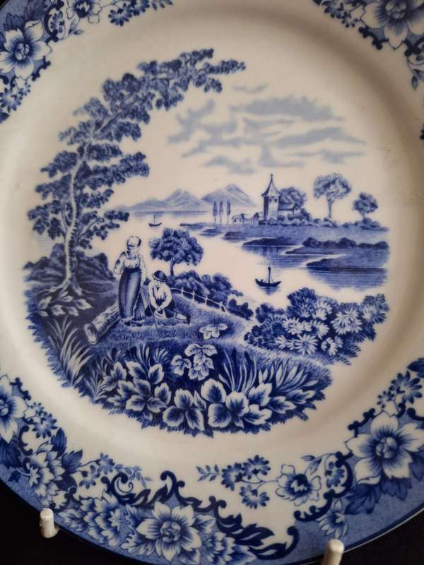 Beautiful Vintage William & James - Staffordshire Porcelain Small Plate.