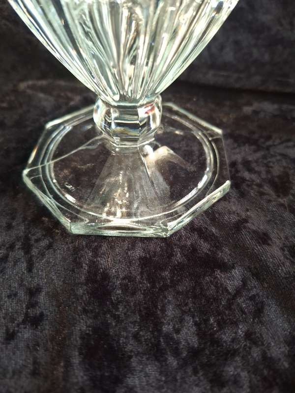 Beautiful Vintage Italian Pressed Glass Vase.