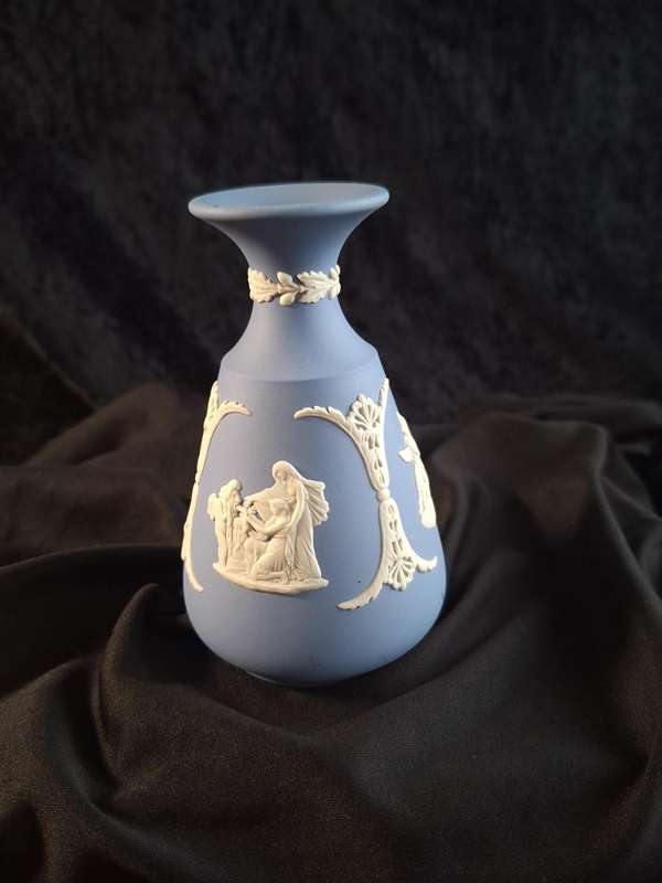 Beautiful Vintage Wedgewood Vase