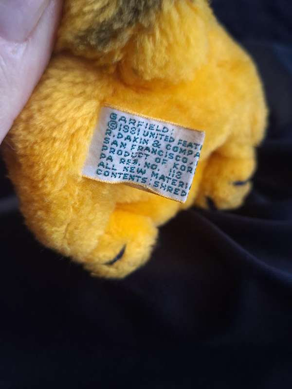 Vintage 1980's Dakin Garfield Plush Toy
