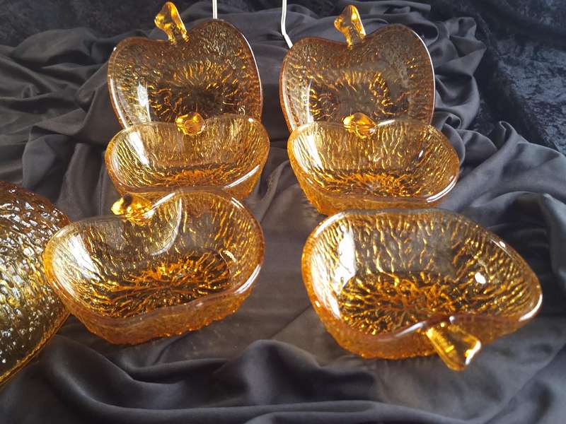 Beautiful Vintage Italian Amber Coloured Glass Dessert Set.