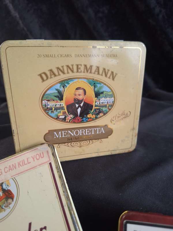 Vintage Set of Cigar Tins.