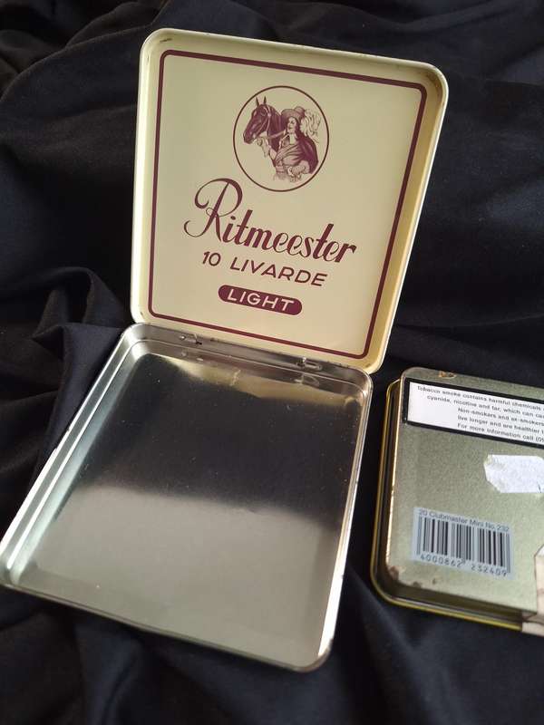 Vintage Set of Cigar Tins.