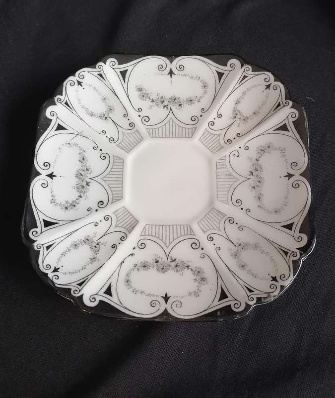 Vintage Art-Deco Shelley Coffee Saucer (B & W) RD: 723404/11504