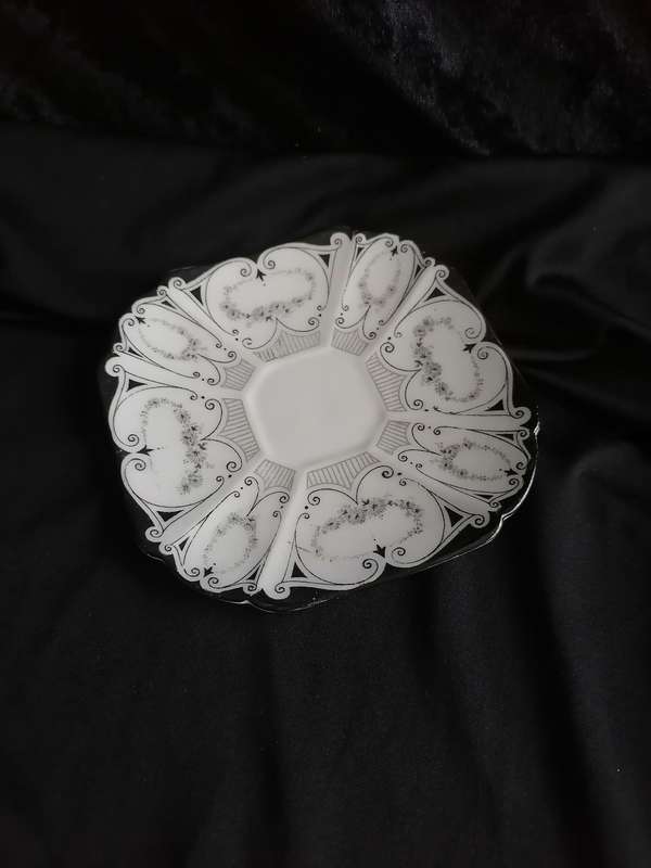 Vintage Art-Deco Shelley Coffee Saucer (B & W) RD: 723404/11504