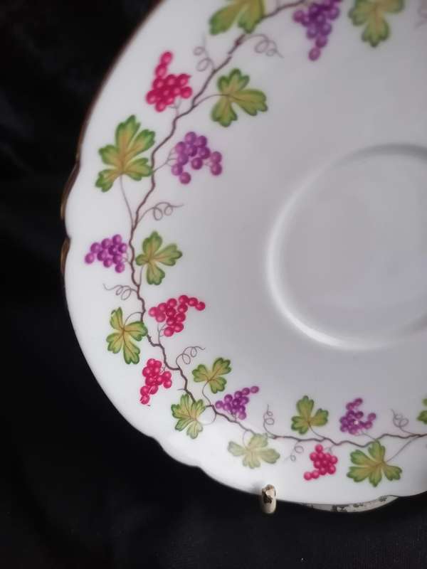 Vintage Shelley Wine Grape Coffee Saucer - 13698.