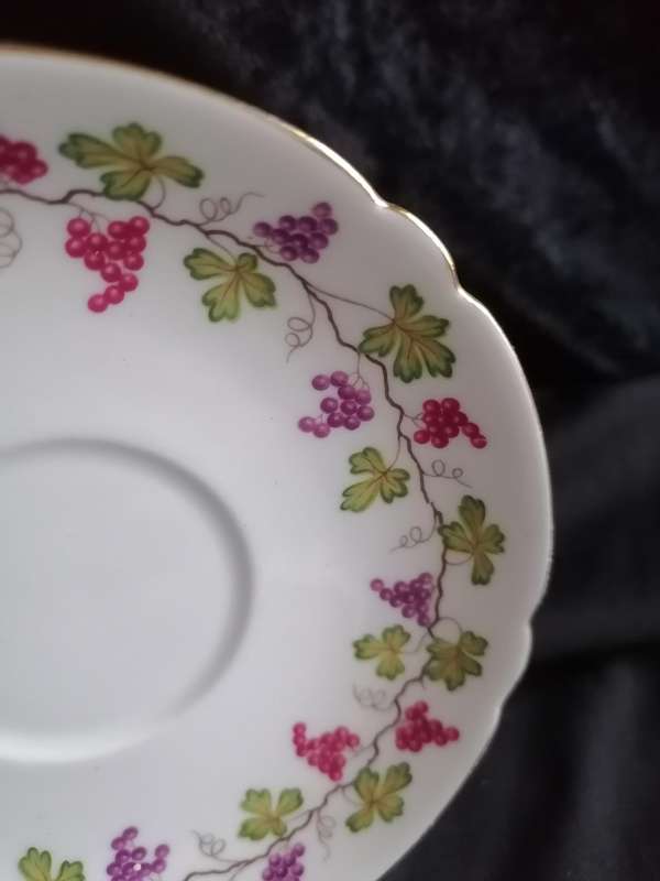 Vintage Shelley Wine Grape Coffee Saucer - 13698.