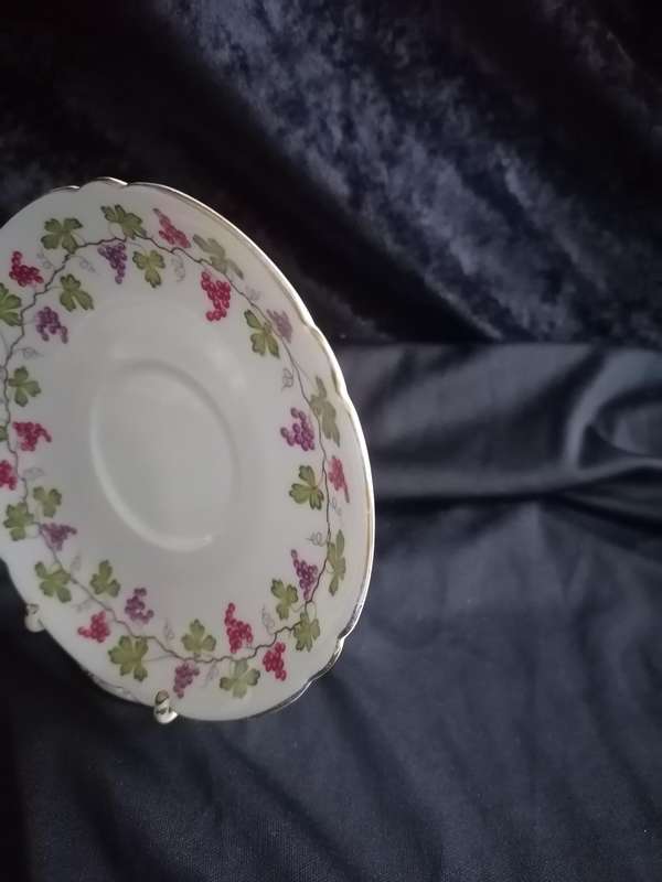 Vintage Shelley Wine Grape Coffee Saucer - 13698.
