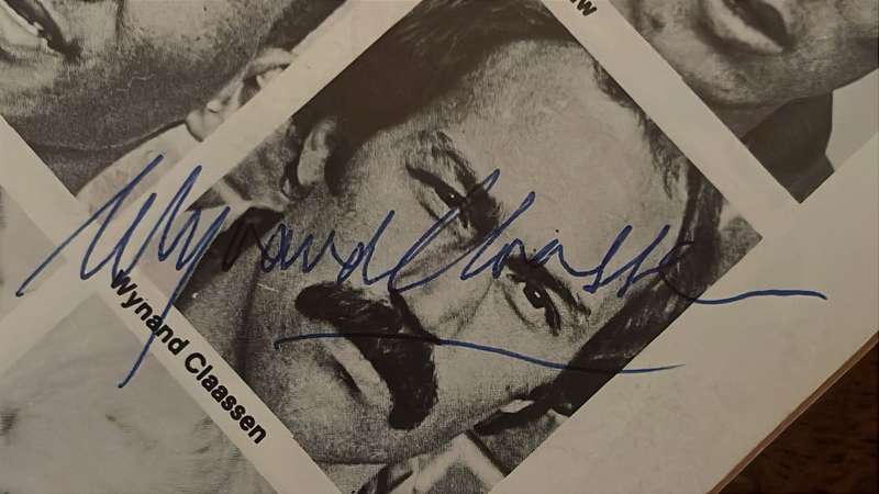 1981 "Flour Bomb"  3rd test at Eden Park Signed Programme, details below
