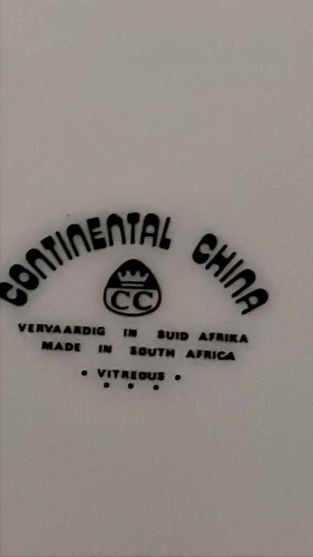 1977 Northern Transvaal Loftus Versfeld Ashtray, details below